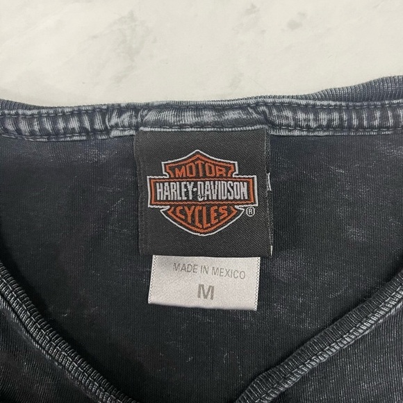 Harley Davidson Black Acid Wash #1 Mom Tee Shirt Size Medium - Picture 4 of 6